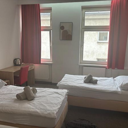 Default 1170 Hotell Wien Exteriör bild