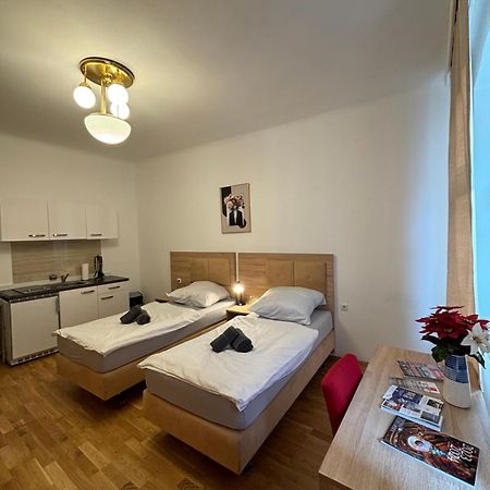 Default 1170 Hotell Wien Exteriör bild